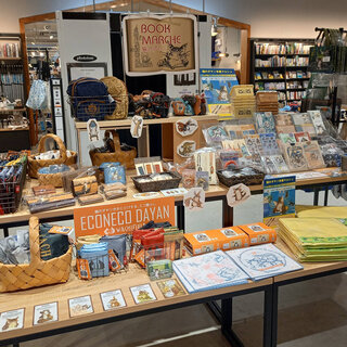 202412tsutaua bookstore